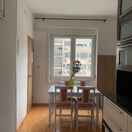 City Center Crown Apartment Belgrado Exterior foto