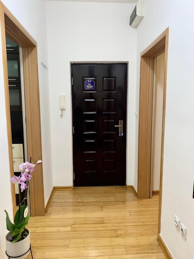 City Center Crown Apartment Belgrado Exterior foto